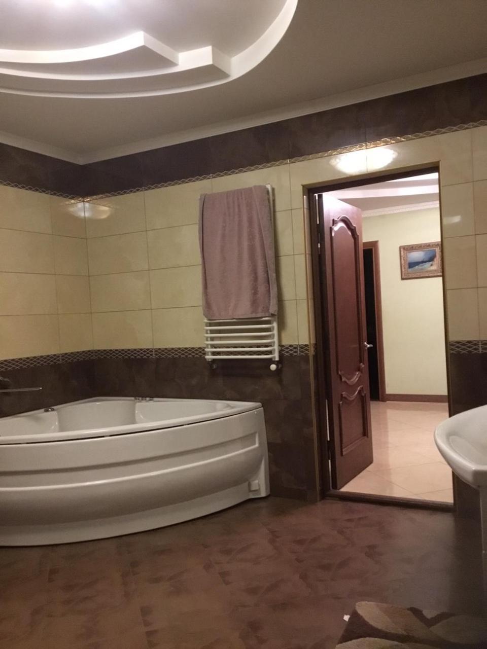 Затишний Дім Yaremche Exterior photo